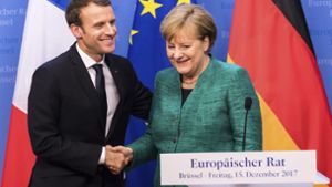 Frankreichs Staatspräsident Macron und Kanzlerin  Merkel wollen einen gemeinsamen Vorschlag zur Reform der Eurozone präsentieren. Foto: dpa