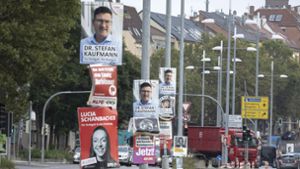 Ganz schön voll: Wahlwerbung in Stuttgart. Foto: Lichtgut/Julian Rettig
