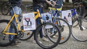Nach der Kundgebung am Karlsplatz startet ein Fahrradkorso auf dem Cityring. Foto: Lichtgut/Julian Rettig