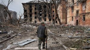 Kämpft die russische Armee im ukrainischen Mariupol jetzt nicht mehr nur mit Bomben und anderem Gerät, sondern auch mit Chemiewaffen? Foto: mago//ITAR-TASS