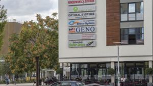 Neben der MHP-Arena war der Sitz der inzwischen insolventen Geno-Baugenossenschaft. Foto: factum//Andreas Weise