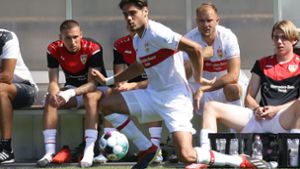 Kommt Konstantinos Mavropanos beim VfB Stuttgart schnell genug auf die Beine? Nach muskulären Problemen trainiert der Grieche wieder voll mit. Foto: Baumann
