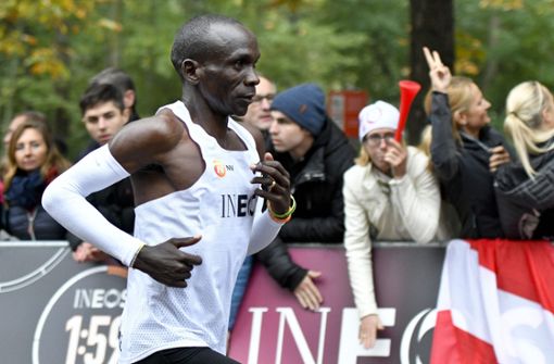 Eliud Kipchoge ist den Marathon in Wien in weniger als zwei Stunden gelaufen. Foto: AFP/Herbert Neubauer