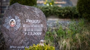 In einem Waldstück in Thüringen ist eine Leiche entdeckt worden - die Ermittler gehen davon aus, dass es sich wohl um die vor mehr als 15 Jahren verschwundene Peggy aus Oberfranken handelt. Foto: dpa