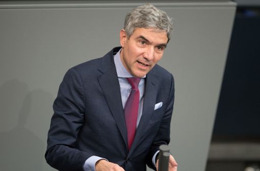 Sein diplomatisches Auftreten trägt dem CDU-Rechtspolitiker Stephan Harbarth auch über die Reihen der Union hinaus Respekt ein. Foto: dpa
