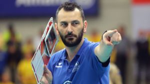 Der Stress treibt ihn an: Giannis Athanasopoulos, Trainer des Volleyball-Bundesligisten Allianz MTV Stuttgart. Foto: Baumann