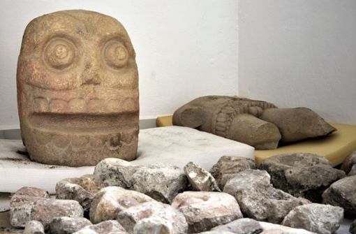Xipe Tótec war der Vegetationsgott der Azteken. Dargestellt wird Xipe Tótec mit roter Körperbemalung und mit einer Menschenhaut. Foto: AP