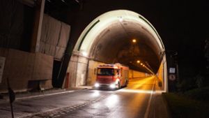 Der Wagenburgtunnel war am Dienstagabend gesperrt. Foto: Andreas Rosar Fotoagentur-Stuttgart