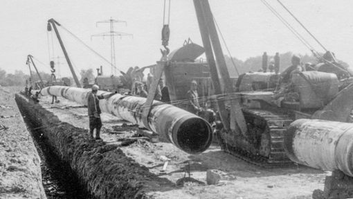 Die mächtigen Leitungsrohre wurden rund einen Meter unter der Erdoberfläche verlegt. Foto: Archiv Historischer Verein Welzheimer Wald/Hagenbruch