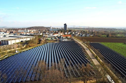 Die Sonnenkollektoren am Römerhügel  liefern Energie für 350 Haushalte. Foto: z/SWLB