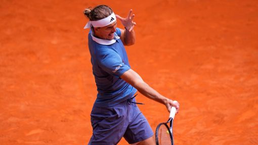 Kassierte einen weiteren Rückschlag vor den French Open: Alexander Zverev. Foto: Manu Fernandez/AP/dpa