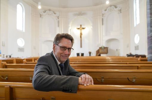 Pfarrer Wolfgang Baur in der Stadtkirche: Der Dialog mit den Moscheegemeinden lag ihm am Herzen. Nun geht er in den Ruhestand. Foto: factum/Weise