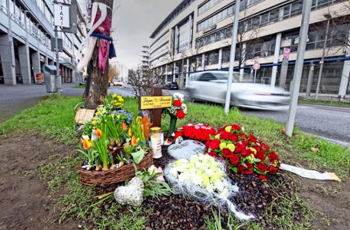 An der Unfallstelle wird an die zwei Opfer erinnert. Foto: Lichtgut/Oliver Willikonsky (Archiv)