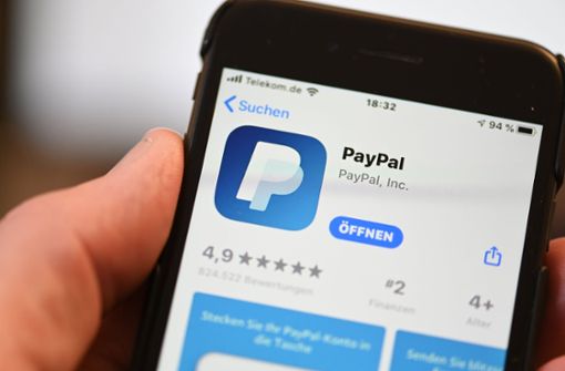 Für Online-Bezahlungen per Paypal oder Sofortüberweisung dürfen Unternehmen  eine Extra-Gebühr verlangen. Foto: dpa/Felix Kästle