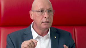 Porsche-Betriebsratschef Uwe Hück kritisiert die Konzernschwester Audi. Foto: dpa