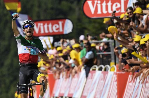 Großer Jubel bei Fabio Aru: Er hat die erste Bergankunft der 104. Tour Tour de France gewonnen. Foto: AFP