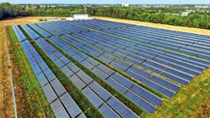 Die thermische Solaranlage im brandenburgischen Senftenberg gilt als größte ihrer Art in Deutschland. Auf dem Römerhügel soll eine noch größere Anlage entstehen. Foto: dpa