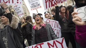 Trumps Amtseinführung wurde begleitet von Protesten. Auch am Tag nach der Vereidigung sind Demonstrationen angekündigt. Sie laufen unter dem Namen „Million Women March“. Foto: EPA