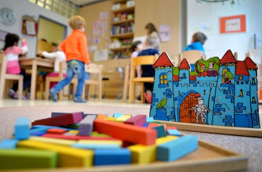 Baden-Württemberg steht bei der Betreuung  in Krippen und Kindergärten zwar gut da, dennoch werden einige Kinder wegen zu wenig Personal nicht kindgerecht betreut. (Symbolfoto) Foto: dpa/Monika Skolimowska