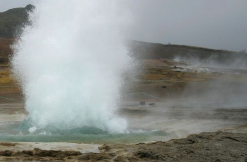 Auf Island haben Hunderte Beben in den vergangenen Tagen den Norden der Insel erschüttert (Symbolfoto). Foto: AP/KIRSTY WIGGLESWORTH