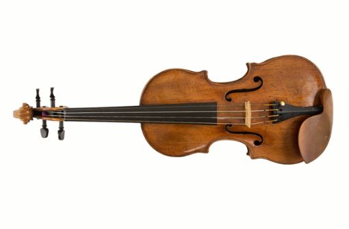 Die Geige aus dem 18. Jahrhundert hat einen Wert von mindestens 275 000 Euro. Foto: dpa