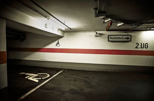 Der Tatort in der Tiefgarage: Eine Stadträtin hat hier als falsche Behinderte geparkt und Empörung ausgelöst. Foto: Lichtgut/Leif Piechowski