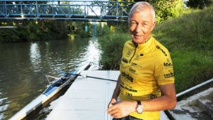 „Wir fahren alle in Gelb“: Karl Allgöwer geht in seinem zweiten Sportlerleben als Radler mit gutem Beispiel voran. Foto: Uli Reinhardt