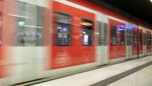 Der Vorfall ereignete sich in einer S-Bahn der Linie 5 (Symbolbild). Foto: IMAGO/imageBROKER/Michael Weber