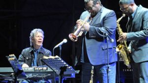 Unter Größen: Wallace Roney (Mitte) mit dem Jazzpianisten Chick Corea und dem Saxofonisten Steve Garrett 2016 in Italien. Foto: Imago/Pacific Press Agency