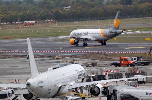 Einige Experten bezweifeln, dass die deutsche Thomas-Cook-Tochter Condor als selbstständige Fluggesellschaft überlebensfähig wäre. Foto: dpa/Roland Weihrauch
