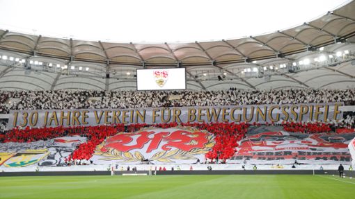 Choreografie zu 130 Jahre VfB Stuttgart. Foto: Pressefoto Baumann/Volker Müller