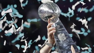 Sonntagnacht wird es spannend: Die Los Angeles Rams treten gegen die New England Patriots beim Super Bowl an – und in Stuttgart wird gefeiert. Foto: AP