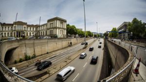 Stuttgarts Stadtautobahn B 14 soll in den nächsten Jahrzehnten zu einem attraktiven Stadtboulevard mit deutlich reduziertem Verkehrsfluss umgebaut werden. Foto: Lichtgut/Leif-Hendrik Piechowski