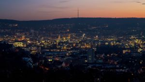 Traumhafter Blick auf Stuttgart zur blauen Stunde. Foto: dpa
