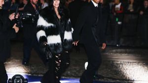 Stylisches Paar: Cher und Alexander Edwards in Mailand. Foto: IMAGO/Independent Photo Agency Int.