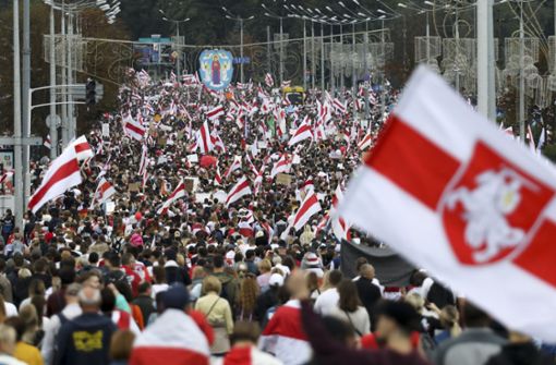 Zehntausende haben sich in Belarus wieder zu Protesten gegen Staatschef Lukaschenko versammelt. Foto: dpa