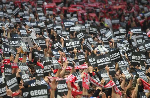 Die Freiburger Fans brauchten zum Teil viel Geduld beim Einlass in Stuttgart (Symbolbild). Foto: dpa