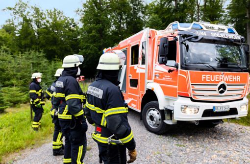 Die Feuerwehr  Sindelfingen übt ein Waldbrandszenario mit  Personensuche und Verletztenrettung (Aufnahme vom 14. Juli 2021). Foto: Eibner-Pressefoto/Roger Bürke