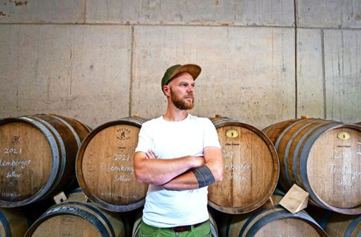 Alexander Eisele hat das Weingut seiner Eltern  2014 übernommen – und den Betrieb anschließend komplett umgekrempelt. Foto: Simon Granville