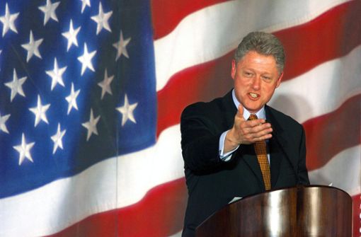 Bill Clinton im Jahr 1999. Der ehemalige US-Präsident musste sich einem Amtsenthebungsverfahren stellen. Foto: AFP