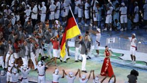 Basketball-Superstar Dirk Nowitzki führte die deutsche Delegation bei den Sommerspielen 2008 in Peking bei der Eröffnungsfeier an. Foto: imago/Laci  Perenyi