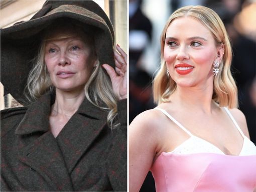 Scarlett Johansson (r.) bewundert Pamela Andersons No-Make-up-Auftritt bei der Pariser Fashion Week 2023. Foto: imago/UPI Photo / imago/ABACAPRESS
