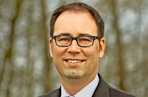 Daniel Gött ist erneut zum Bürgermeister von Deckenpfronn gewählt worden. Foto: privat
