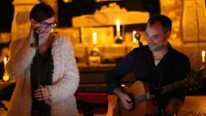 Das  Duos „Famos“ spielt im Wonnemar Backnang Foto: Veranstalter