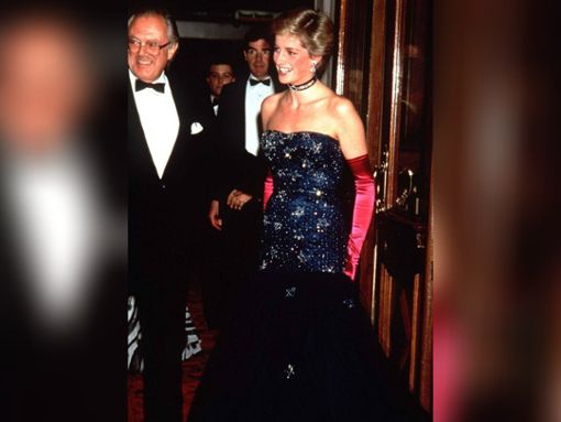 Dieses Kleid von Prinzessin Diana wird nun versteigert. Foto: imago/Avalon.red