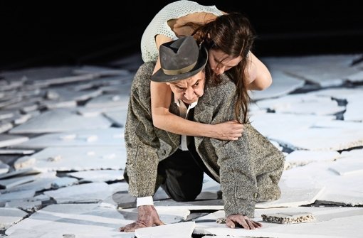 André Jung und Fritzi Haberlandt in „I’m searching for I:N:R:I“ Foto: Thomas Aurin