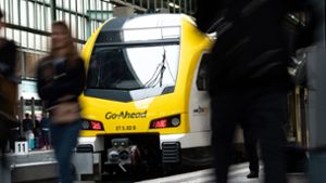 Der private Zug-Anbieter  Go-Ahead geht davon aus, dass nach der Streikabsage alle Züge wie geplant fahren werden. Foto: dpa/Fabian Sommer