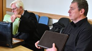 Jan-Ulrich Weiß (rechts) vor Gericht. Foto: dpa-Zetralbild