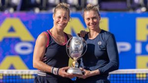 Laura Siegemund (links) gewann die WTA-Finals im Doppel. Foto: IMAGO/Susan Mullane