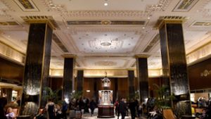 Die Lobby des legendären Hotels Waldorf-Astoria in New York Foto: AFP/Timothy A. Clary